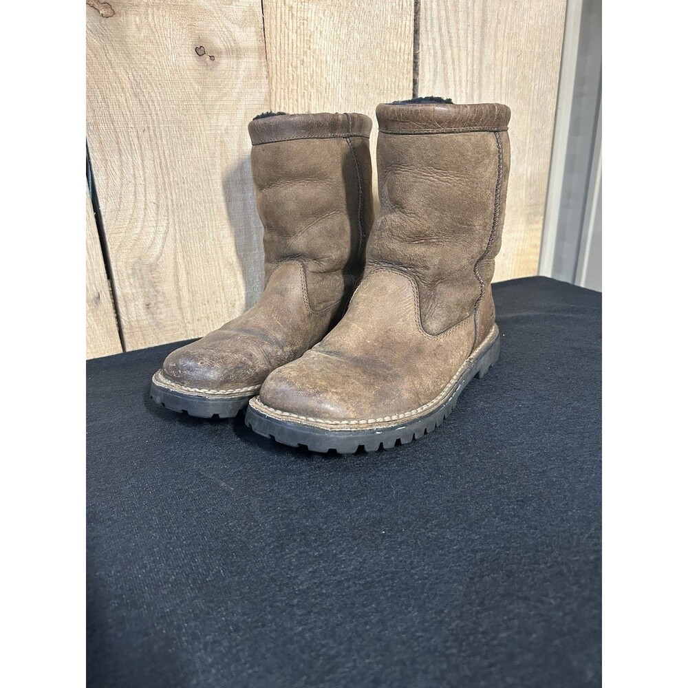 UGG Australia Men's Beacon Boots Leather Brown Size 9 Lined Style 5319 B-10